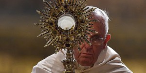 &#8220;Waste&#8221; time at the Tabernacle, Pope urges