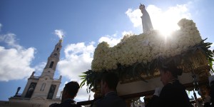 Pope Francis canonizes Fatima visionaries, Francisco and Jacinta Marto