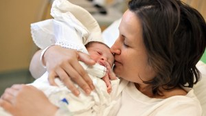 MOM,NEWBORN,HOSPITAL,BIRTH