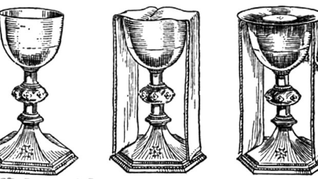 CHALICE,PURIFICATOR,PATEN