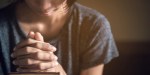 WOMAN,PRAYING