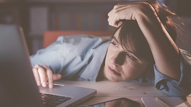 EXHAUSTED,WOMAN,WORKING