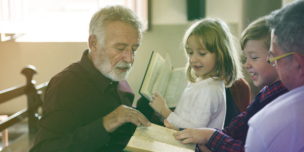 web3-teacher-bible-kids-catechist-shutterstock_594141389-rawpixel-com-ai