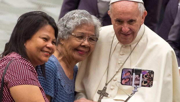POPE SELFIE