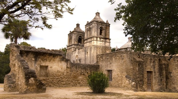 WEB-TEXAS-US-SAN ANTONIO-MISSION-SAN JOSE Y SAN MIGUEL DE AGUAYO, SAN JUAN CAPISTRANO-shutterstock_315297533-Bernadette Heath-AI