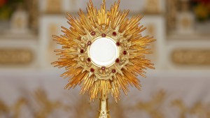 MONSTRANCE,GOLD,EUCHARIST