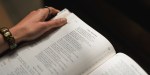 WOMAN,READING,PSALMS