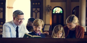 8 Modern manners you need to adopt at Mass