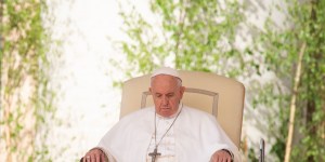 Pope establishes universal norms on sex abuse and cover up
