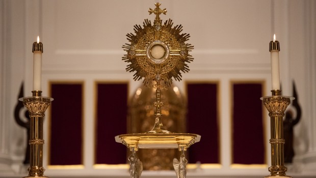 ADORATION,24 HOURS FOR THE LORD,POPE FRANCIS,LENT