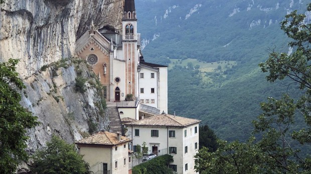 MADONNA DELLA CORONA; VERONA