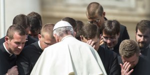 Pope recommends 3 things to American seminarians