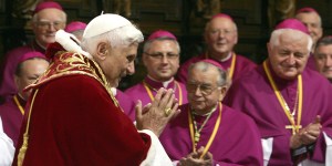 Pray for holy priests with this prayer of Benedict XVI