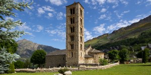 The apse of the church of Sant Climent of Taüll, a Romanesque masterpiece