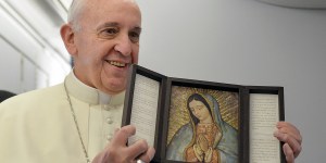 7 Times Pope Francis has shown us the beauty of his love for Our Lady of Guadalupe