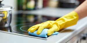 Tired of housework? Think of the Assumption, says Pope