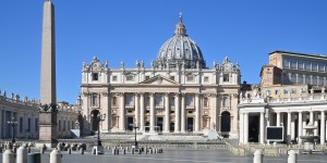 Sign language channel created so hearing impaired can follow pope&#8217;s &#8216;Urbi et orbi&#8217; blessing