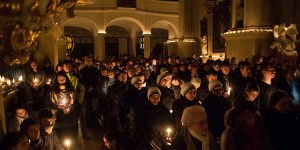 The pre-dawn Advent Mass that hundreds of young people flock to
