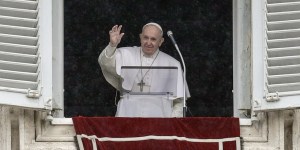 Pope wishes a happy Easter to Orthodox
