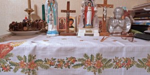 9 Items you&#8217;ll find in a French Catholic home