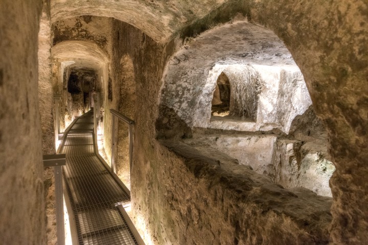 Saint-Pauls-Catacombs-1.jpg
