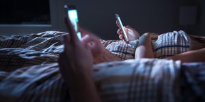 Do screens harm married life?