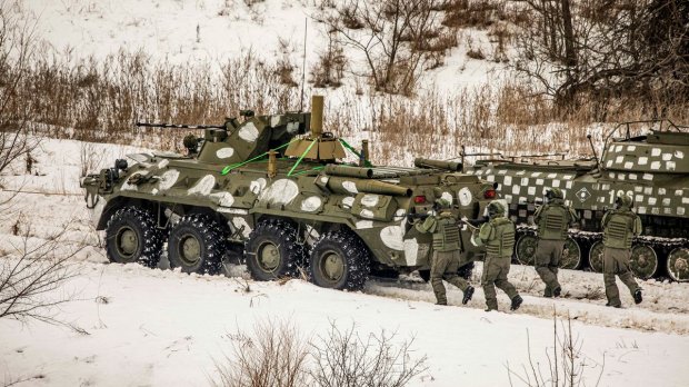 Tactical training east of Ukraine border