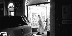 Pope drops in at Roman record store