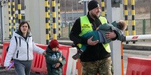 Priest in Ukraine: &#8220;I am not going to run away&#8221;