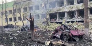 A siege is piercing the heart of &#8220;Mary&#8217;s City&#8221; in Ukraine