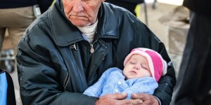 An 84-year-old Ukrainian man saved his family: &#8220;I don&#8217;t want my grandchildren playing with bullets&#8221;