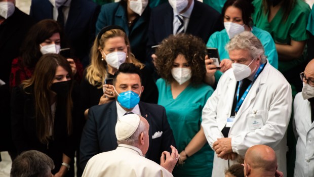 POPE-FRANCIS-AUDIENCE-APRIL-06-2022-Antoine-Mekary-ALETEIA
