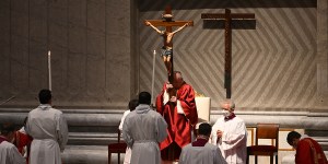 Pope&#8217;s preacher calls on Tolkien to speak of &#8220;Truth made Flesh&#8221;
