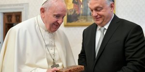 Pope Francis and Viktor Orbán discuss Ukrainian refugee crisis