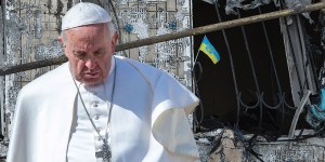Italian press says Pope wants to meet Putin and has warning for Kirill