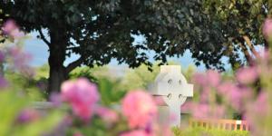 How to create a Sacred Heart Garden