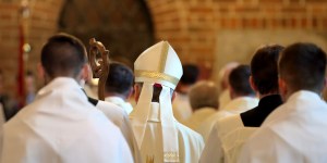 Survey finds 77% of US priests are &#8216;flourishing&#8217; in their vocation