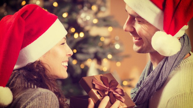 man, woman, gift, Christmas
