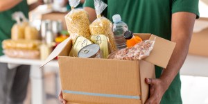 5 Thoughtful acts of kindness if you’re short on time this holiday season