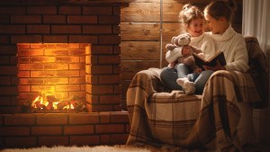 mom, daughter, child, parent, fire, reading, winter, Christmas