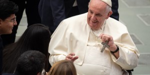 20 Tidbits on discernment from Pope Francis