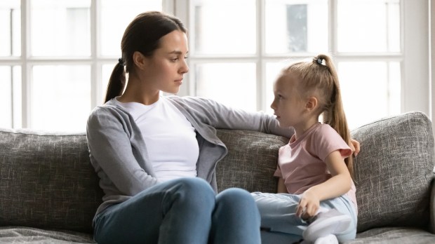 serious, mom, child, daughter, worried