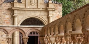 A monastery, the Holy Grail, and the kings of Aragon