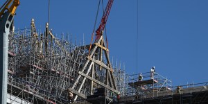 Trusses arrive at Notre Dame, next comes ‘The Forest’