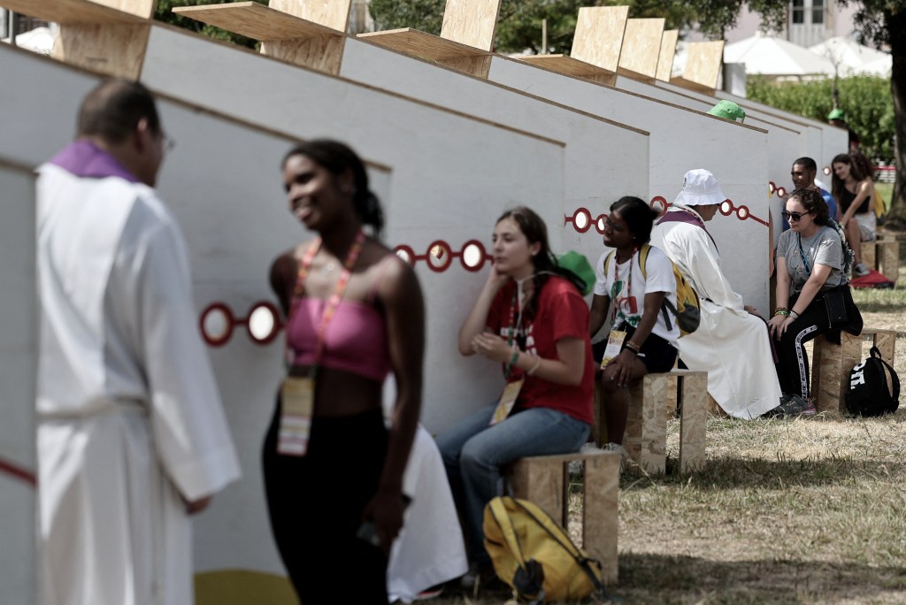 BELEM-CONFESSION-JMJ-AFP-000_33QJ7LM.