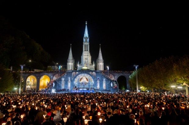 Le Pèlerinage du Rosaire Lourdes