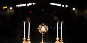 Eucharistic Jesus fills St. Peter&#8217;s Square