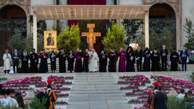 Pope Francis Vigil Prayer Protestants and Orthodox St. Peter's square