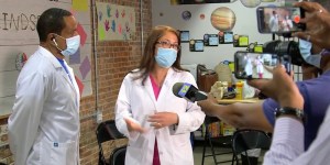 This Hispanic influencer studied medicine all night after working all day