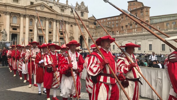 The Cent-Suisses in St. Peter's Square